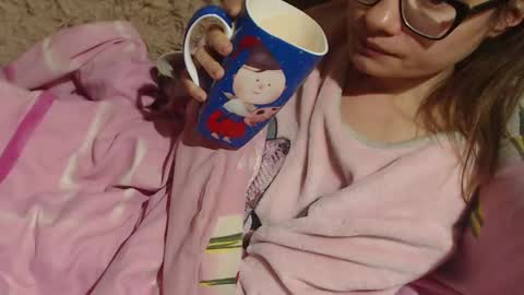 Snapshot of candylady13 chatting on 12/03/24, 12:35 say meow and send tips online show from 12/03/24, 12:35