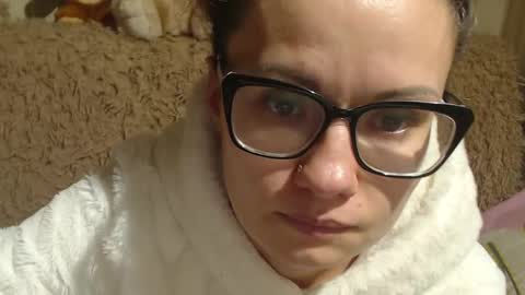 Snapshot of candylady13 chatting on 12/20/24, 08:23 say meow and send tips online show from 12/20/24, 08:23