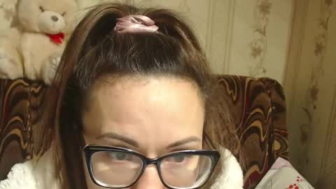 Snapshot of candylady13 chatting on 03/02/25, 12:22 say meow and send tips online show from 03/02/25, 12:22