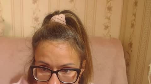 Snapshot of candylady13 chatting on 09/25/25, 10:08 say meow and send tips online show from 09/25/25, 10:08