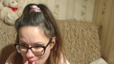 Snapshot of candylady136 chatting on 01/13/25, 01:06 say meow and send tip  online show from 01/13/25, 01:06