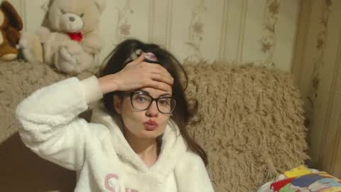 Snapshot of candylady136 chatting on 02/05/25, 06:59 say meow and send tip  online show from 02/05/25, 06:59