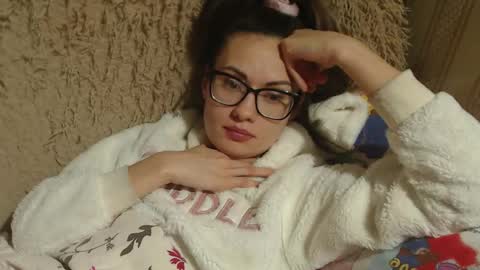 Snapshot of candylady136 chatting on 02/09/25, 01:22 say meow and send tip  online show from 02/09/25, 01:22