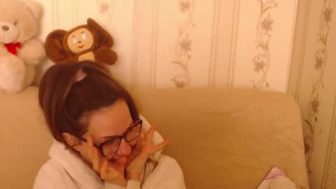 Snapshot of candylady136 chatting on 03/05/25, 10:33 say meow and send tip  online show from 03/05/25, 10:33