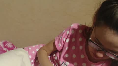 Snapshot of candylady136 chatting on 03/10/25, 04:57 say meow and send tip  online show from 03/10/25, 04:57