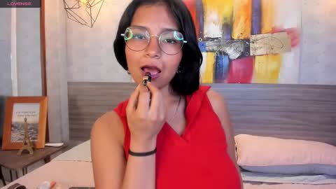 Snapshot of candys_victoria chatting on 02/18/25, 06:04 Candys Victoria online show from 02/18/25, 06:04
