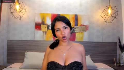 Snapshot of candys_victoria chatting on 02/20/25, 05:33 Candys Victoria online show from 02/20/25, 05:33