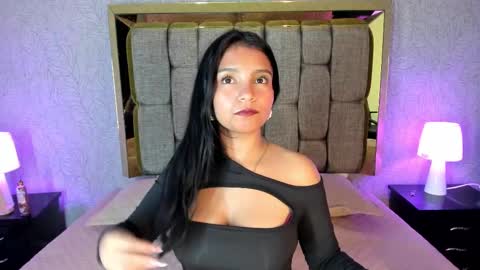 Snapshot of candys_victoria chatting on 10/02/25, 05:14 Candys Victoria online show from 10/02/25, 05:14
