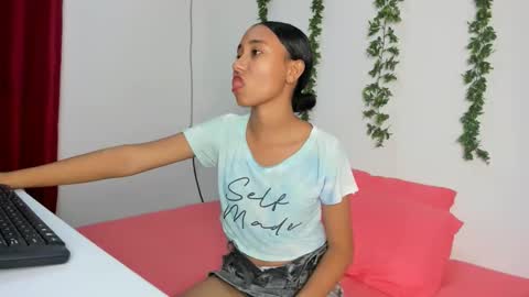 candysexi_10 online show from 11/12/25, 01:17