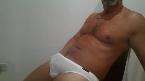 Snapshot of canee chatting on 09/15/25, 02:28 canee online show from 09/15/25, 02:28