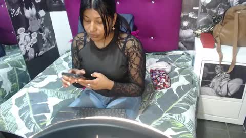 Snapshot of canela_a73 chatting on 09/20/25, 07:37 Canela online show from 09/20/25, 07:37