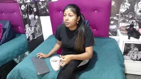 Snapshot of canela_a73 chatting on 09/27/25, 12:32 Canela online show from 09/27/25, 12:32