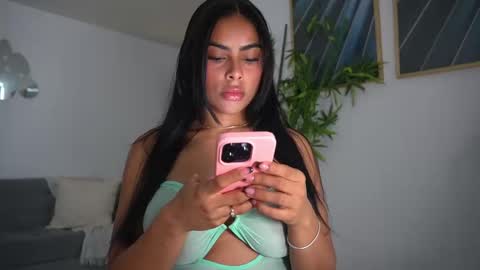 Snapshot of canelasungirl chatting on 10/01/25, 06:47 Jency NEW IG IMCANELA online show from 10/01/25, 06:47