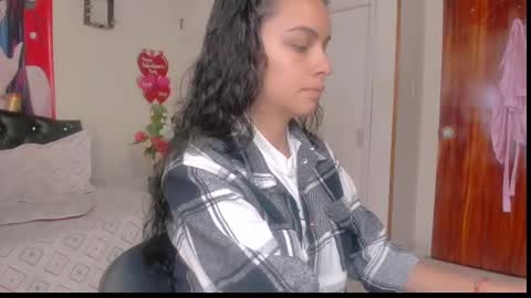 Snapshot of canelita_love221941 chatting on 02/15/25, 02:00 canela online show from 02/15/25, 02:00