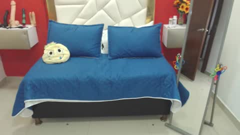 Snapshot of canella_hotx chatting on 09/10/25, 03:34 Canela online show from 09/10/25, 03:34