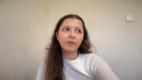 Emma online show from 10/10/25, 05:17