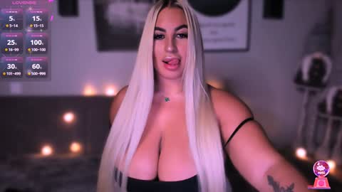 Snapshot of cara__harris chatting on 01/02/25, 06:12 . . online show from 01/02/25, 06:12