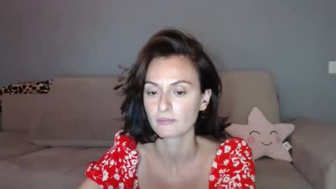 Snapshot of carakat chatting on 09/20/25, 10:44 carakat online show from 09/20/25, 10:44