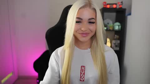 Camilla online show from 11/24/25, 02:39