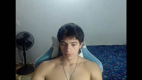 carapalida9008 online show from 10/20/25, 06:52