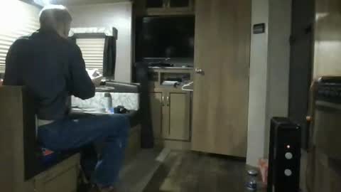 Snapshot of cardplayers chatting on 12/10/24, 10:17 cardplayers online show from 12/10/24, 10:17