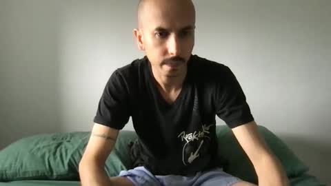 Snapshot of carecon chatting on 11/24/25, 07:24 carecon online show from 11/24/25, 07:24