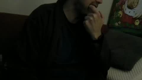 Snapshot of caressonnous chatting on 12/06/24, 01:07 louis online show from 12/06/24, 01:07