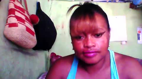 carinesexy69 online show from 12/18/24, 10:30