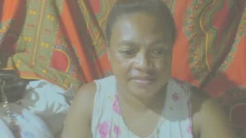 carinesexy69 online show from 01/05/25, 12:20