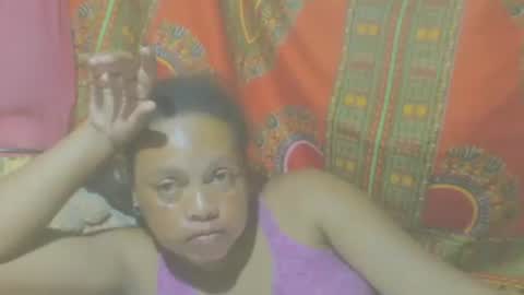 carinesexy69 online show from 02/13/25, 07:10