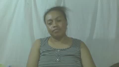 carinesexy69 online show from 10/03/25, 12:02