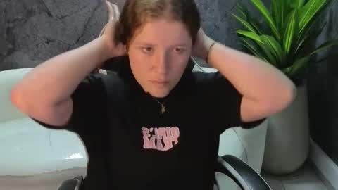 Carla  online show from 10/27/25, 12:31