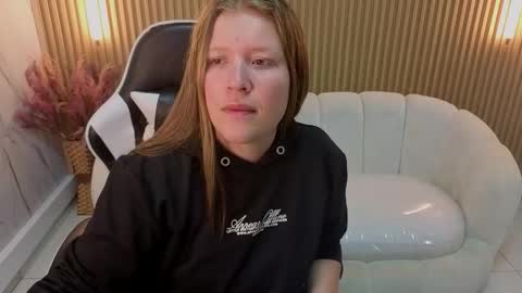 Carla  online show from 11/14/25, 01:10