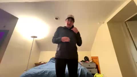 Snapshot of carlacee chatting on 09/13/25, 07:41 carlacee online show from 09/13/25, 07:41