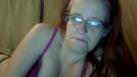 Snapshot of carleeswoman08 chatting on 01/31/25, 01:23 carleeswoman08 online show from 01/31/25, 01:23
