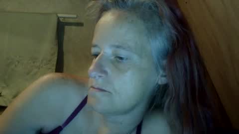 Snapshot of carleeswoman08 chatting on 10/07/25, 11:18 carleeswoman08 online show from 10/07/25, 11:18