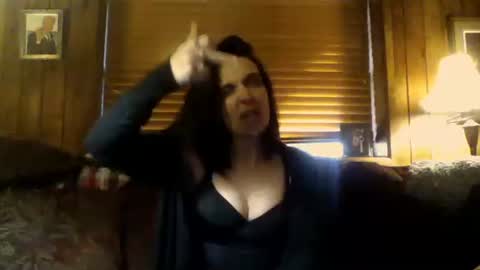 Snapshot of carleyquinn42183 chatting on 02/28/25, 03:15 Carley online show from 02/28/25, 03:15