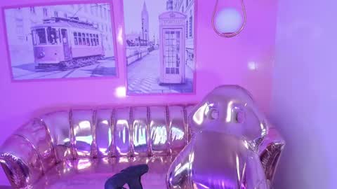 Snapshot of carlie_mayer chatting on 01/18/25, 03:42 CARLYE online show from 01/18/25, 03:42