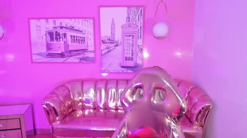 Snapshot of carlie_mayer chatting on 02/27/25, 04:41 CARLYE online show from 02/27/25, 04:41