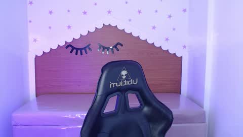 CARLYE   online show from 10/18/25, 02:58