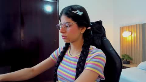 Snapshot of carlina_15 chatting on 09/15/25, 12:16 C A R L I N A online show from 09/15/25, 12:16