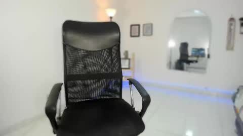 master online show from 11/18/25, 04:44