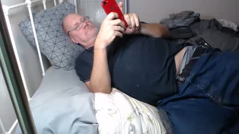 Snapshot of carlos_bangs chatting on 10/11/25, 02:55 carlos_bangs online show from 10/11/25, 02:55