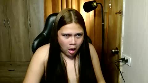 Snapshot of carlota_edwards chatting on 11/03/25, 07:48 Carla online show from 11/03/25, 07:48