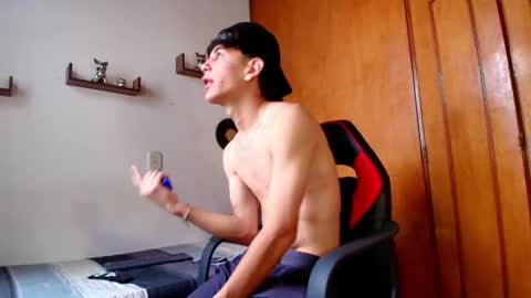 Snapshot of carloz_perez chatting on 09/17/25, 01:57 carloz_perez online show from 09/17/25, 01:57