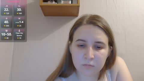 Snapshot of carlpaliotta chatting on 10/13/25, 04:18 Mia online show from 10/13/25, 04:18