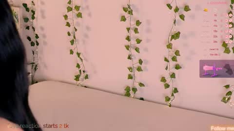 Snapshot of carlymilton chatting on 10/10/25, 09:36 Carly online show from 10/10/25, 09:36