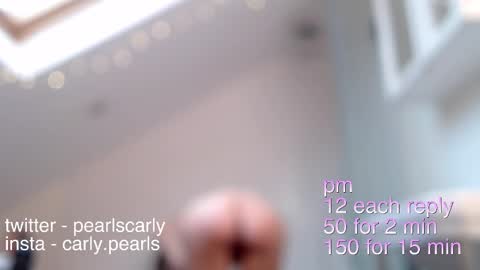 Snapshot of carlypearls chatting on 12/27/24, 02:01 Carly Pearls online show from 12/27/24, 02:01