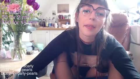 Snapshot of carlypearls chatting on 02/24/25, 10:26 Carly Pearls online show from 02/24/25, 10:26