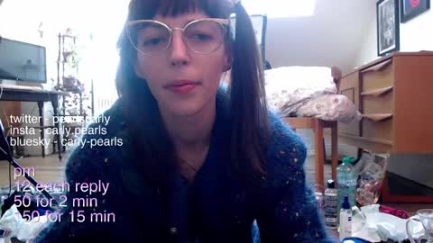 Snapshot of carlypearls chatting on 03/09/25, 11:47 Carly Pearls online show from 03/09/25, 11:47
